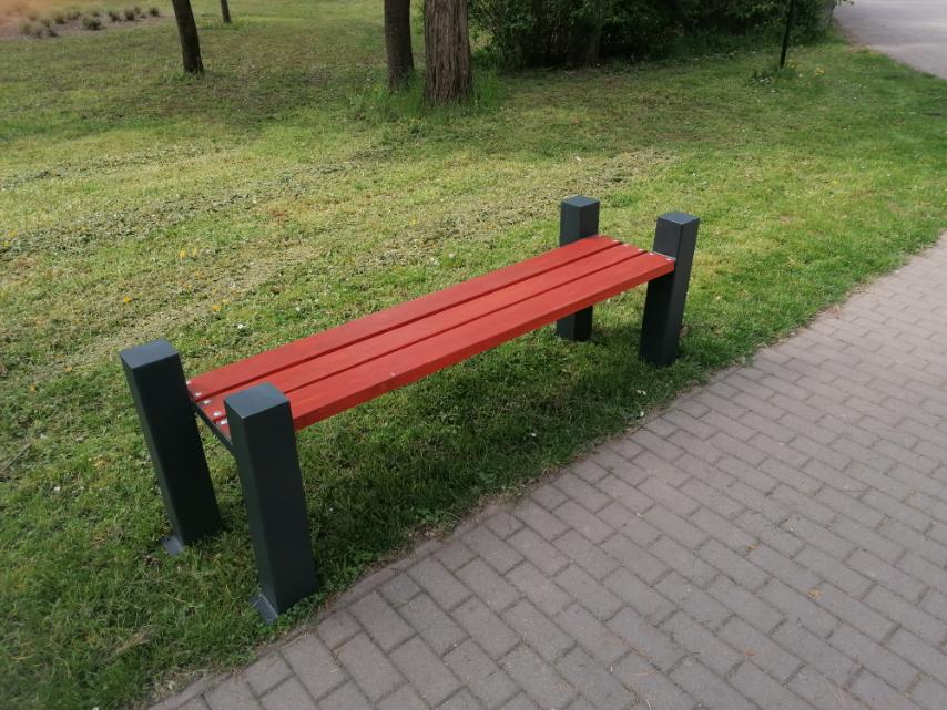 Marcal lineáris köztéri pad