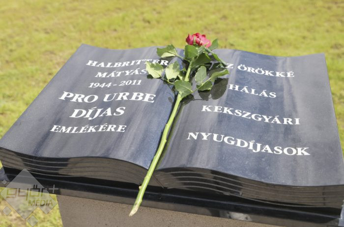 Halbritter emlékmű OJP