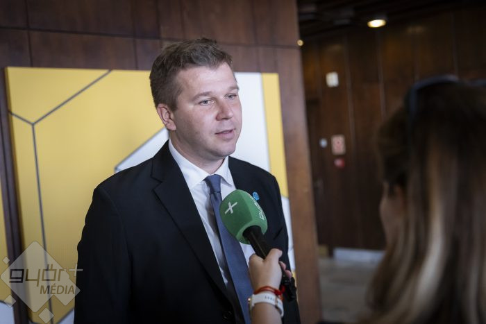 Mandiner MCC Bendarzsevszkij Anton /MG