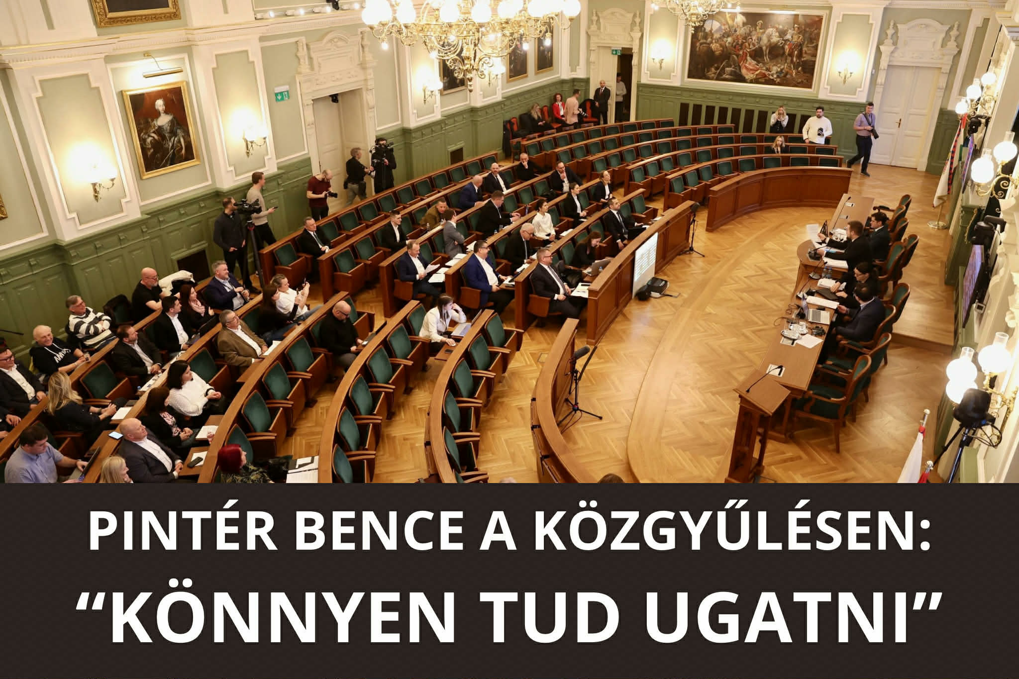 Győr polgármestere úgy beszél a képviselőkkel, mint a kutyákkal: “nagyon könnyen tud ugatni”